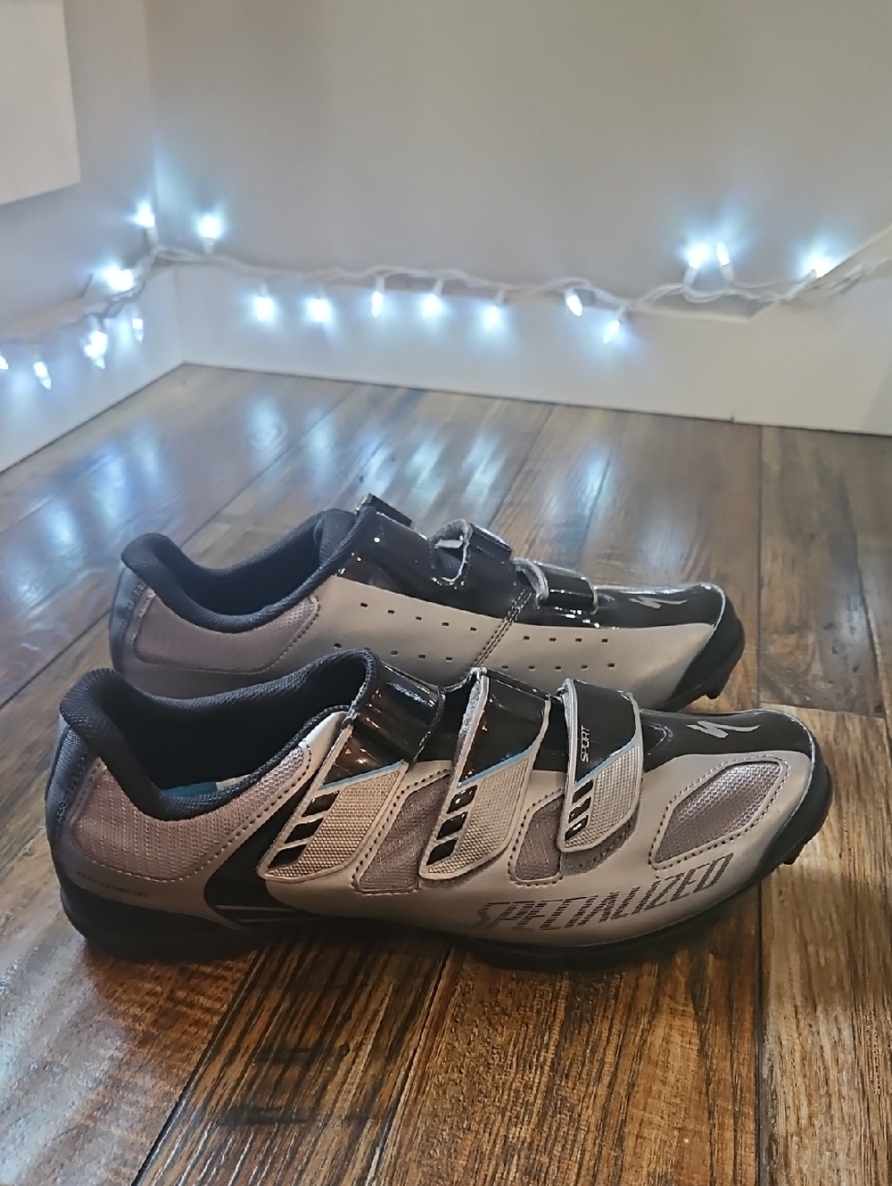 Specialized Silver and Black Men's Cycling Shoes